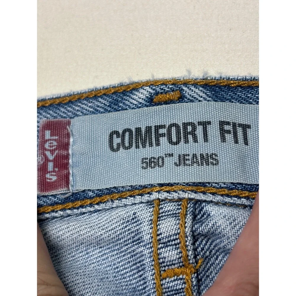 Levis 560 Comfort Fit Jeans Mens W33 L34‎ Light Wash Denim Blue